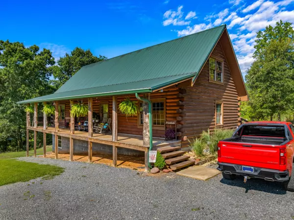1730 Silver City RD, Whitesburg, TN 37891