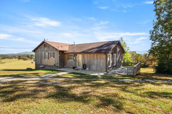 Dandridge, TN 37725,2097 Lindsey RD