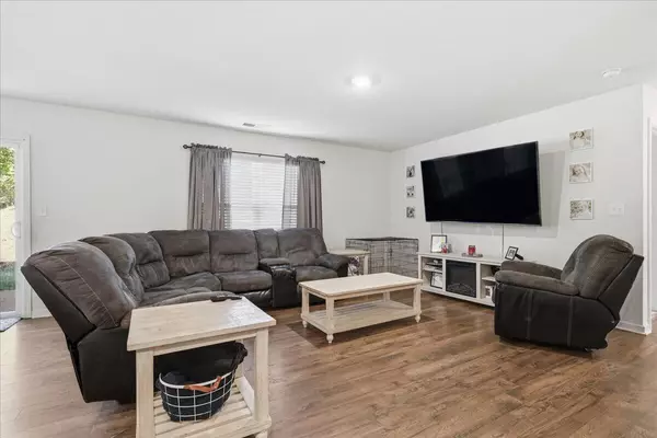 Talbott, TN 37877,182 Claire PL