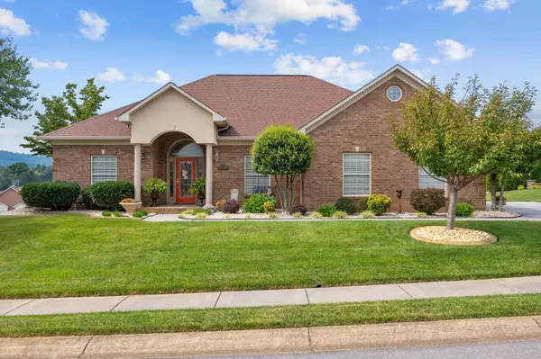 305 Kensington DR, Morristown, TN 37814