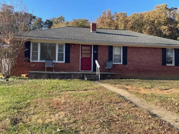 529 Livingston RD, Bean Station, TN 37708