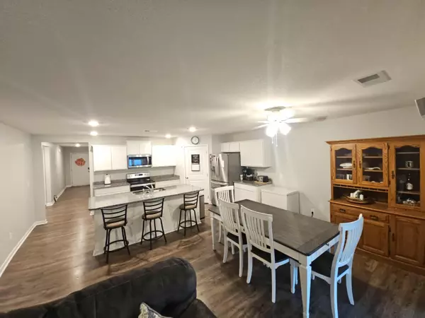 Morristown, TN 37813,5049 Cotton Seed WAY