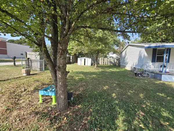 Jefferson City, TN 37760,902 Highland St ST