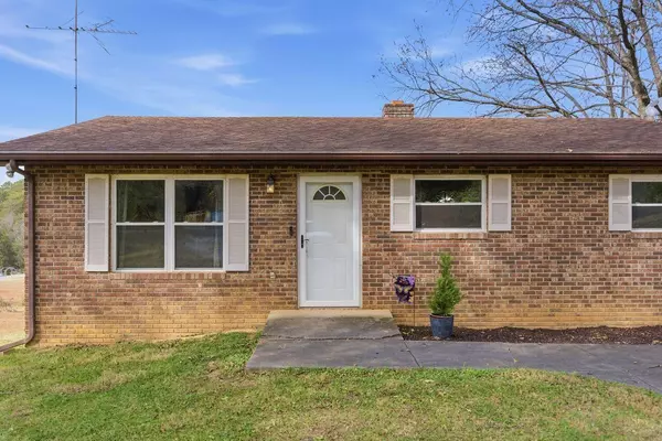 Dandridge, TN 37725,640 Cline RD