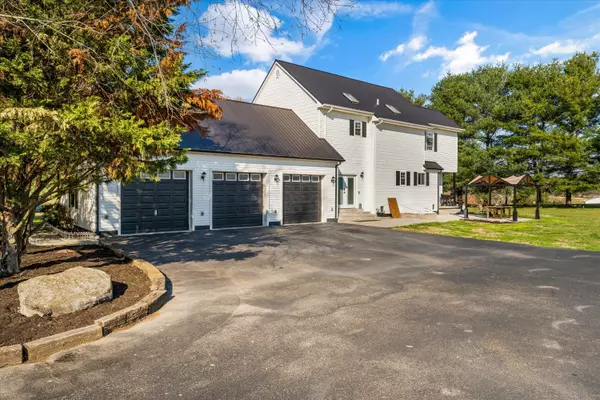 Dandridge, TN 37725,2940 Beecarter RD