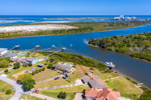 New Smyrna Beach, FL 32168,49 Cunningham DR #1/2