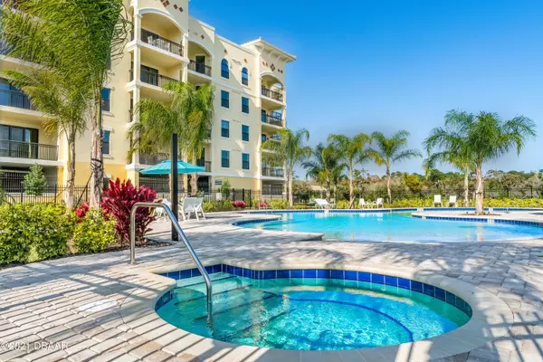 Ormond Beach, FL 32174,799 Sterthaus DR #406