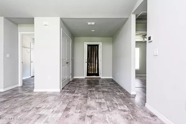 Edgewater, FL 32141,2313 Silver Palm DR