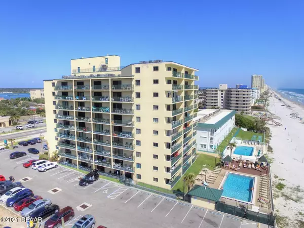 Daytona Beach Shores, FL 32118,3647 Atlantic AVE #4D