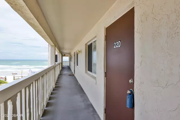 New Smyrna Beach, FL 32169,3663 Atlantic AVE #22D