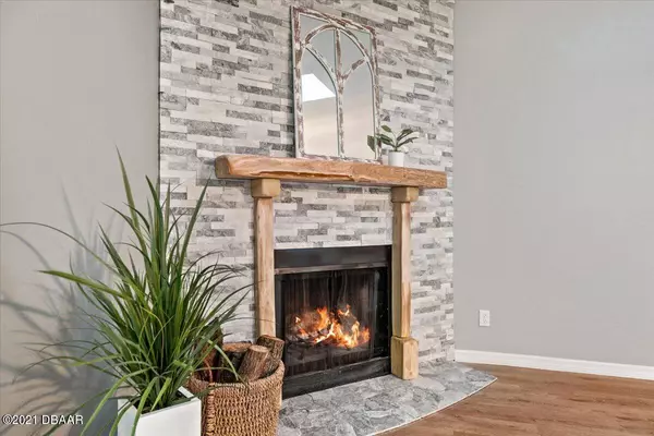 Port Orange, FL 32128,300 Country Cir DR