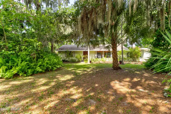 914 Faulkner ST, New Smyrna Beach, FL 32168