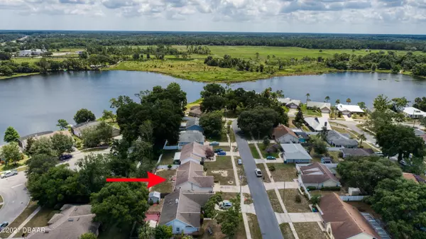 Deland, FL 32724,921 Village Lake DR