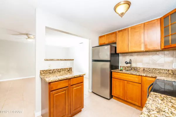 Daytona Beach, FL 32118,411 Halifax AVE #302