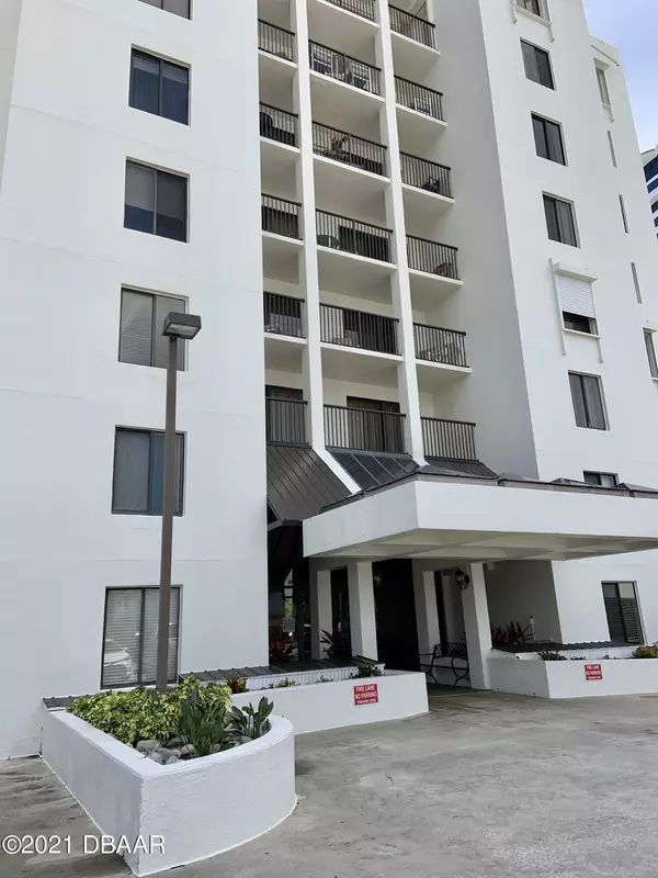 Daytona Beach Shores, FL 32118,2615 Atlantic AVE #5B