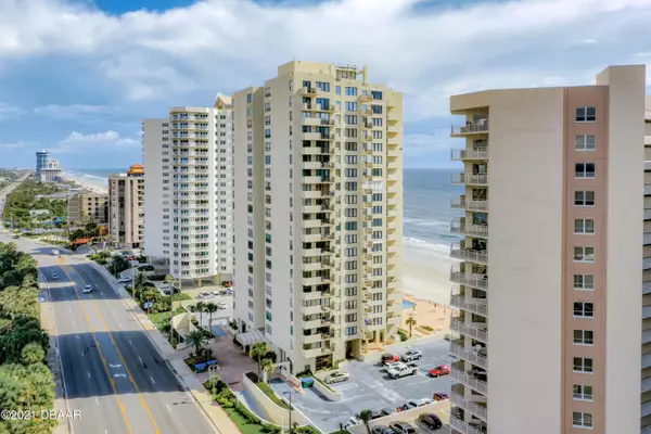 Daytona Beach Shores, FL 32118,2947 Atlantic AVE #402