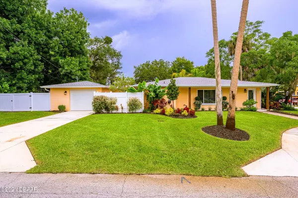 18 Magnolia AVE, Port Orange, FL 32127