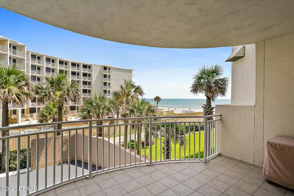 Daytona Beach Shores, FL 32118,2403 Atlantic AVE #211