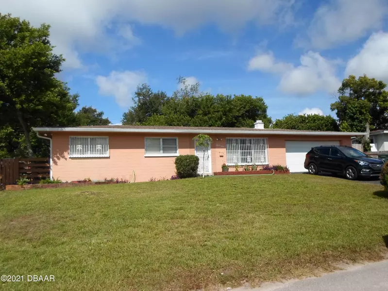 1312 Continental DR, Daytona Beach, FL 32117