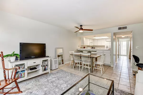 New Smyrna Beach, FL 32168,131 Club House BLVD #131