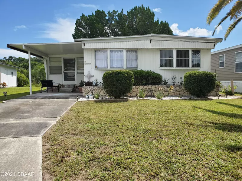 7 Applewood CIR, South Daytona, FL 32119