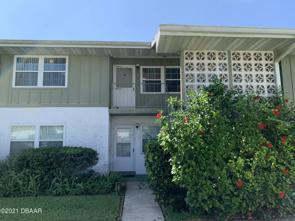 Holly Hill, FL 32117,840 Center AVE #10