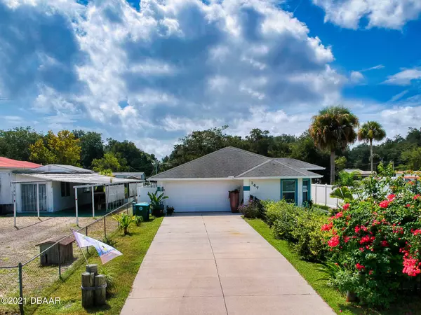 147 Gary AVE, Oak Hill, FL 32759