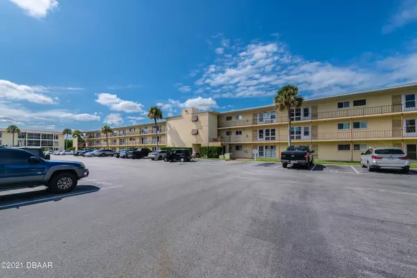 Daytona Beach, FL 32114,715 Beach ST #312D