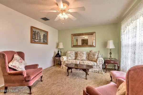 Deltona, FL 32738,1717 Dublin RD