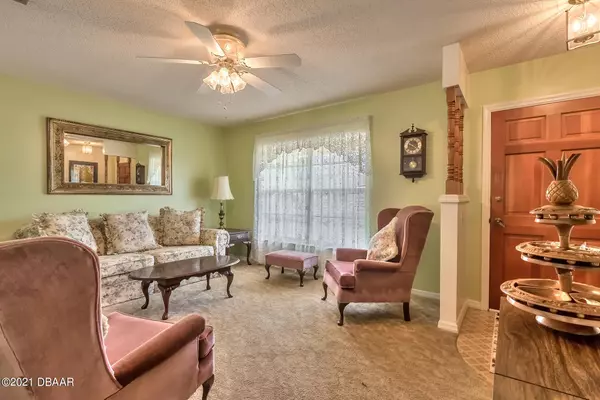 Deltona, FL 32738,1717 Dublin RD