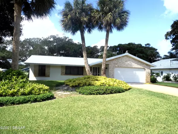 828 Cooper ST, New Smyrna Beach, FL 32169