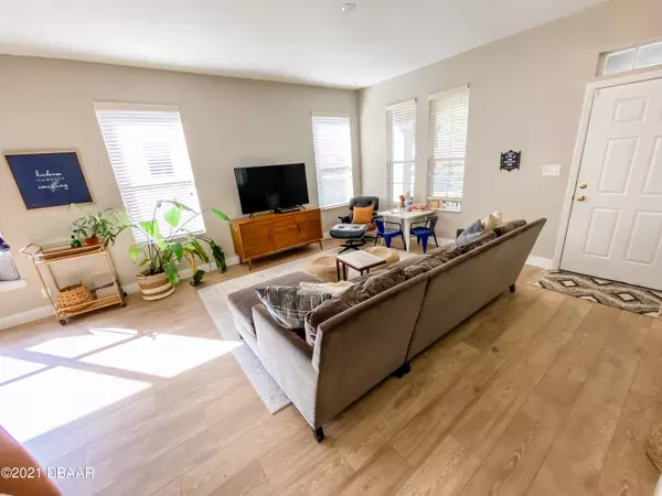 Deland, FL 32724,206 Foxglove WAY