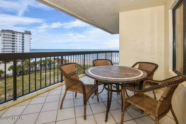 Ormond Beach, FL 32176,1513 Ocean Shore BLVD #4B