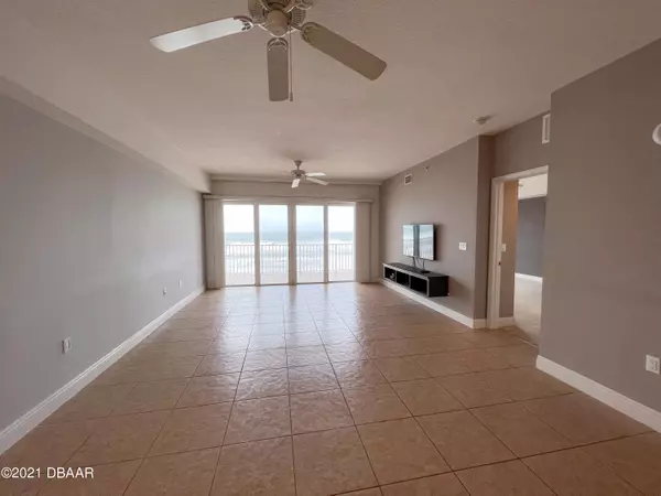 Daytona Beach Shores, FL 32118,3799 Atlantic AVE #403