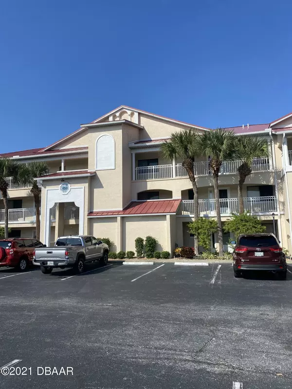 New Smyrna Beach, FL 32169,450 Bouchelle DR #104