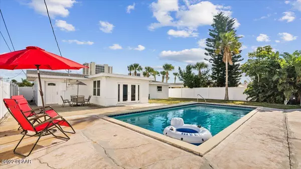 Daytona Beach, FL 32118,2573 Coral WAY