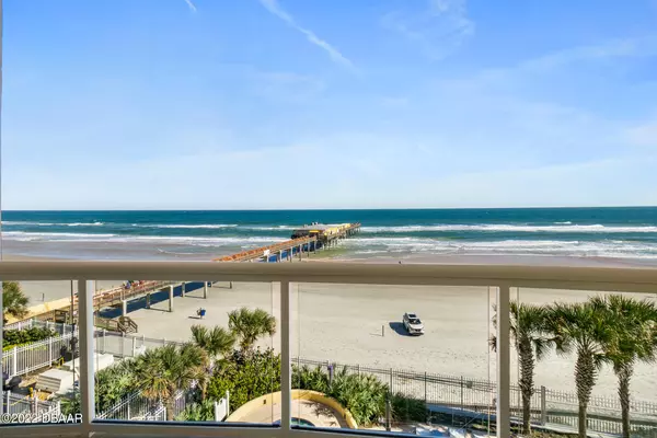 Daytona Beach Shores, FL 32118,3703 Atlantic AVE #408