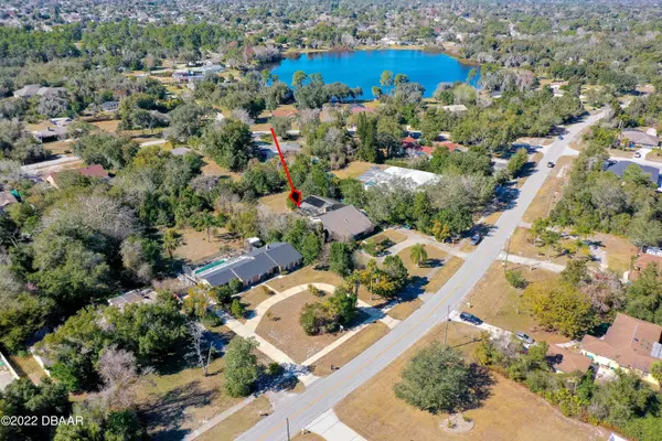 Deltona, FL 32725,608 Saxon BLVD