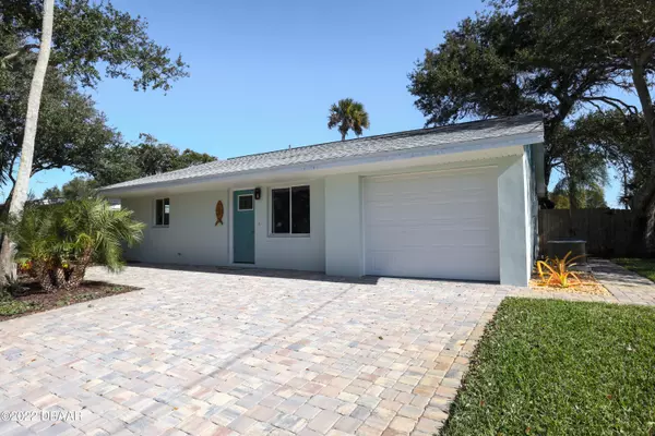 2309 Saxon DR, New Smyrna Beach, FL 32169