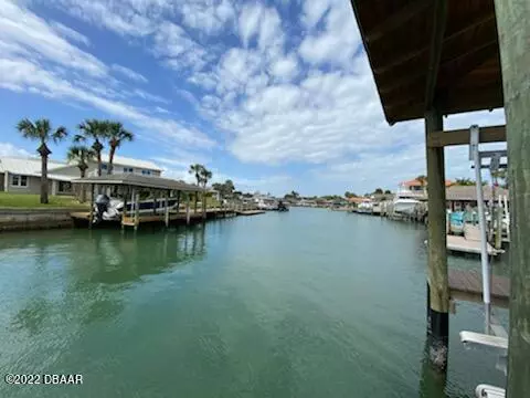 New Smyrna Beach, FL 32169,429 Quay Assisi