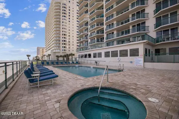 Daytona Beach Shores, FL 32118,3315 Atlantic AVE #605