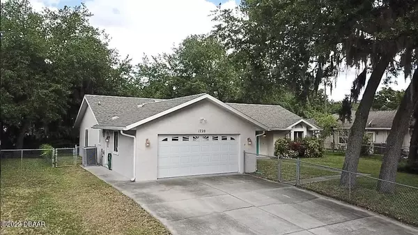 Edgewater, FL 32132,1720 Orange Tree DR