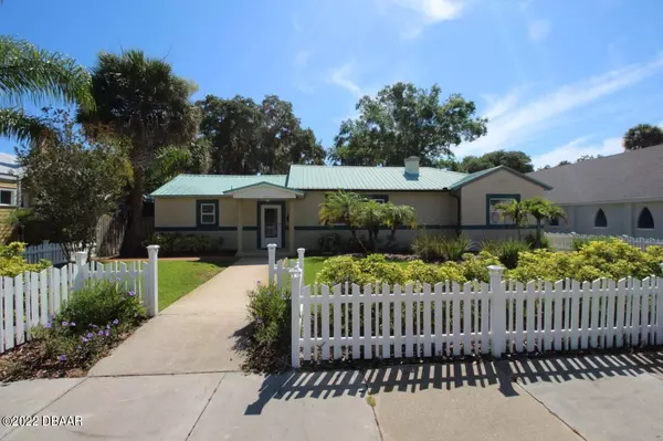 New Smyrna Beach, FL 32168,711 Magnolia ST