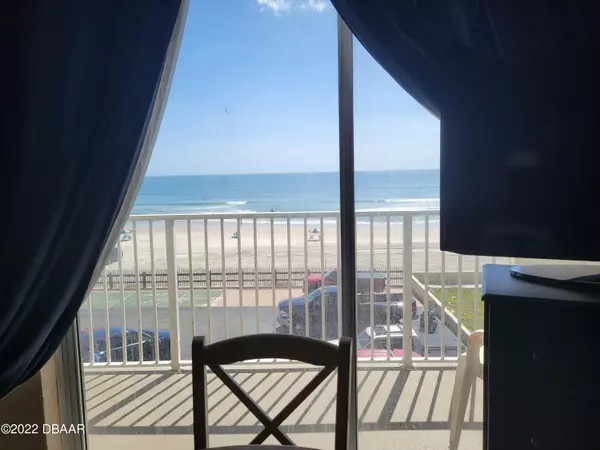 Daytona Beach, FL 32118,1233 Atlantic AVE #3320