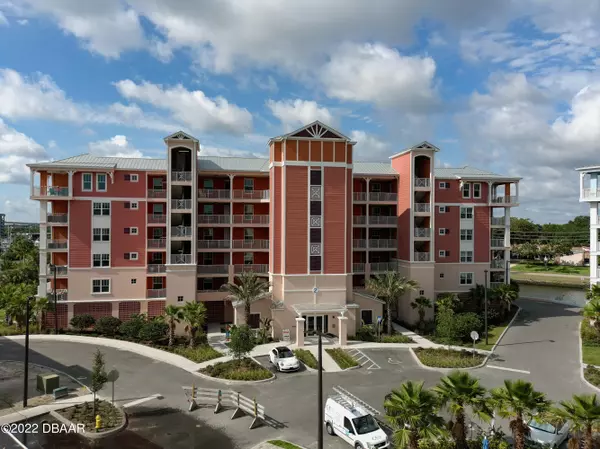 2 Riverwalk DR #301, New Smyrna Beach, FL 32169