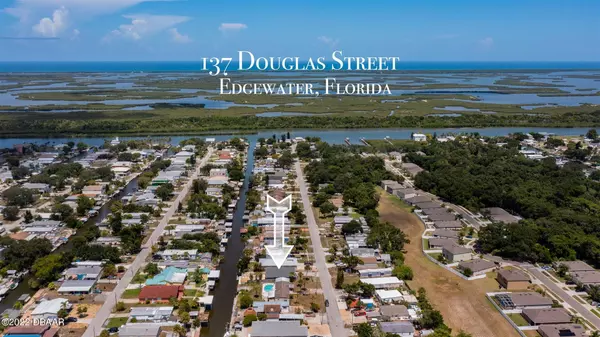 Edgewater, FL 32141,137 Douglas ST