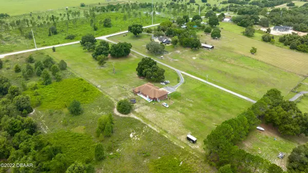 8215 Dewey Robbins RD, Howey-in-the-hills, FL 34737