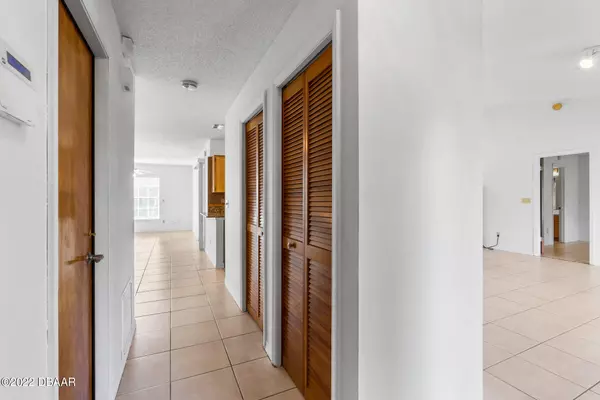 Deltona, FL 32725,1001 Portland ST