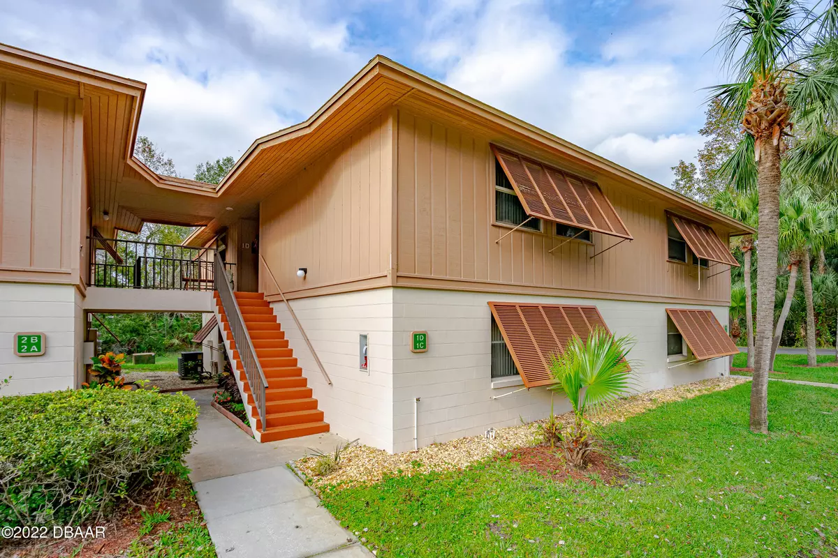 Deltona, FL 32725,150 Wax Myrtle Woods CT #1D