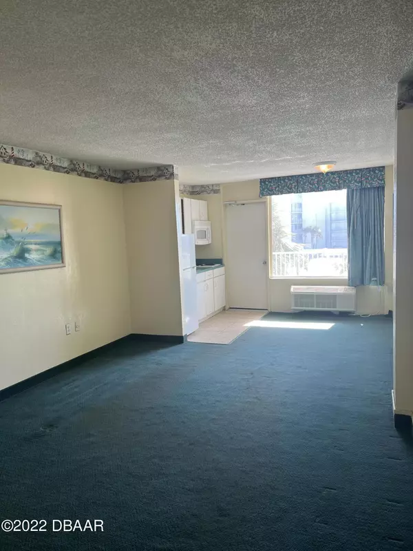 Daytona Beach, FL 32118,935 Atlantic AVE #313